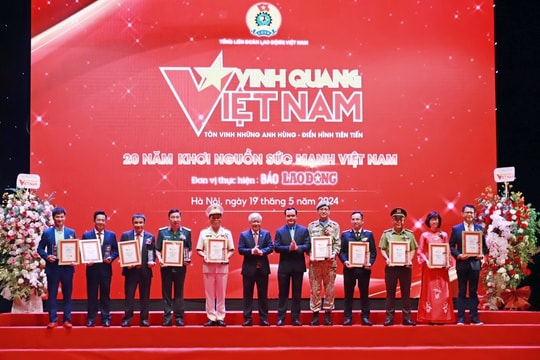 Bệnh viện Trung ương Huế: Đơn vị duy nhất của Ngành Y tế được vinh danh trong Chương trình “Vinh quang Việt Nam 2024"
