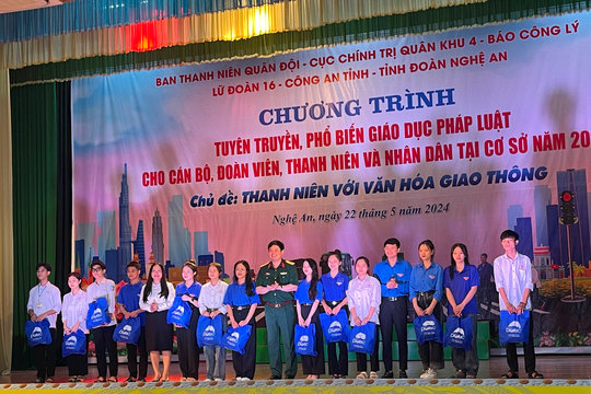 "Phiên tòa giả định" - Hình thức phổ biến mang tính trực quan