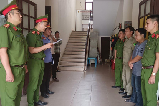 Bắt một giám đốc doanh nghiệp mua bán trái phép hóa đơn