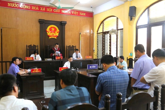 6 bị cáo trong vụ án tham nhũng lĩnh án
