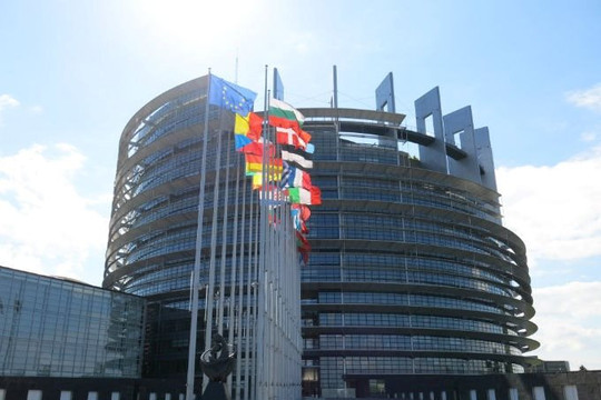 EU sẽ đưa hơn 100 cá nhân vào danh sách trừng phạt nhằm chống lại Nga