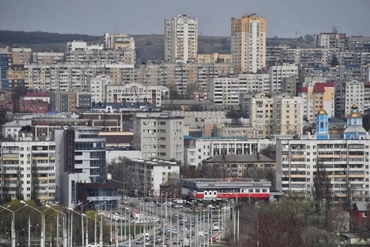 Nhiều vụ tấn công bằng tên lửa vào thành phố Belgorod của Nga