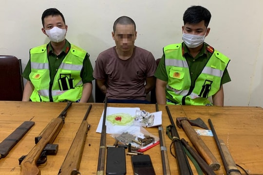 Bắt đối tượng buôn ma túy và tàng trữ vũ khí quân dụng