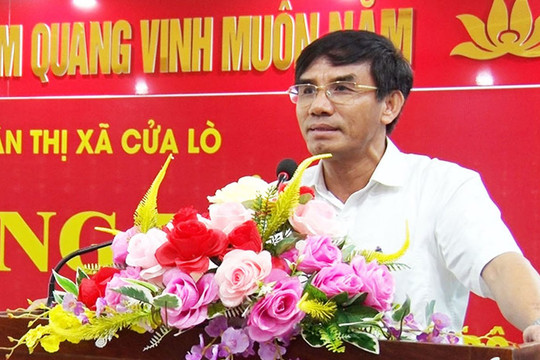 Khởi tố, bắt tạm giam Chủ tịch thị xã Cửa Lò