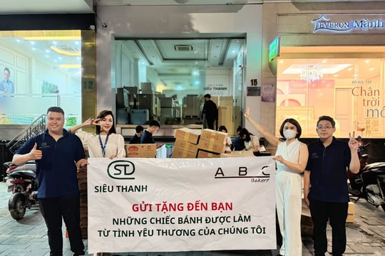 130.000 chiếc bánh mỳ tình yêu được dành tặng dịp Đại lễ Phật đản