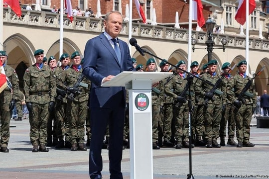Ba Lan, Hy Lạp kêu gọi EU tạo "lá chắn phòng không" chuẩn bị cho chiến tranh