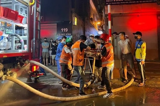 Hà Nội: Cháy nhà trọ trong đêm, ít nhất 14 người tử vong