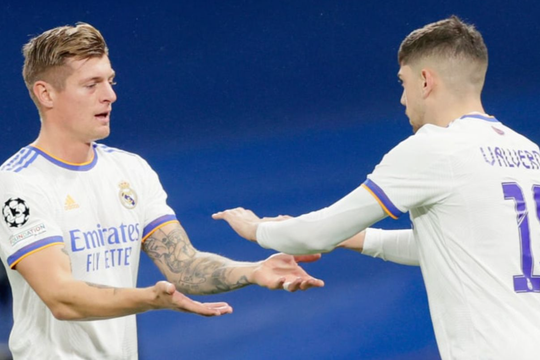 Người thừa hưởng những di sản mà Toni Kroos để lại