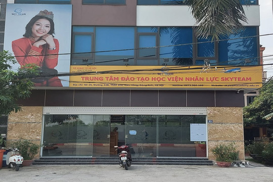 Thâm nhập “lò” đào tạo tiếp viên hàng không không phép ở Hà Nội