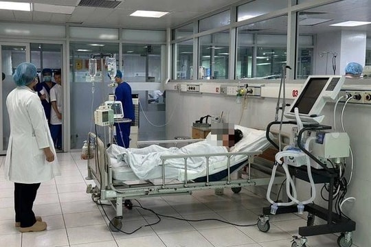 Vụ cháy nhà trọ 14 người chết: 3 nạn nhân bị thương được chuyển viện
