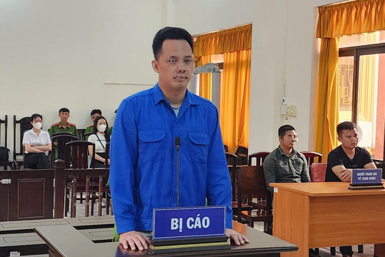Dùng bằng giả, lái ô tô cố ý tông chết người