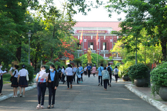 Hơn 16.000 thí sinh đăng ký tuyển sinh vào lớp 10 ở Huế