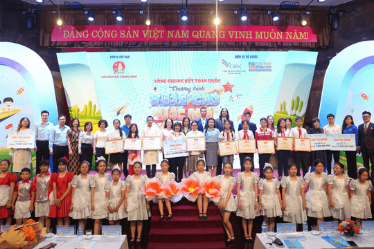 Hàng nghìn thiếu nhi cả nước chia sẻ mơ ước tới hành trình “Vươn cao ước mơ”