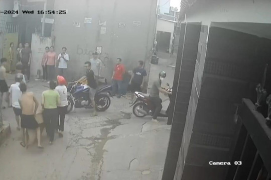 Hạ thủ kẻ dám tòm tem vợ hờ