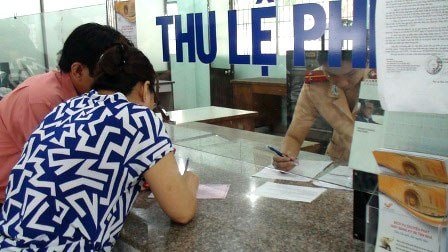 Bộ Tài chính đề xuất giảm hàng chục loại phí, lệ phí