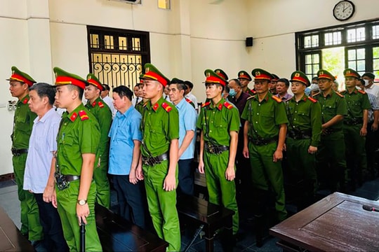 Cựu Bí thư Tỉnh ủy Lào Cai Nguyễn Văn Vịnh lĩnh 5 năm 6 tháng tù