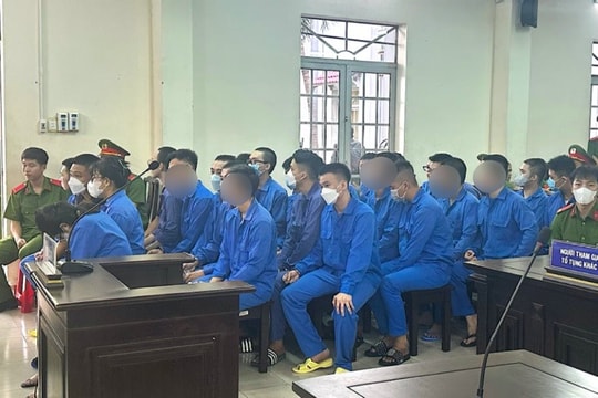 Xét xử 35 bị cáo chiếm đoạt tài sản và rửa tiền