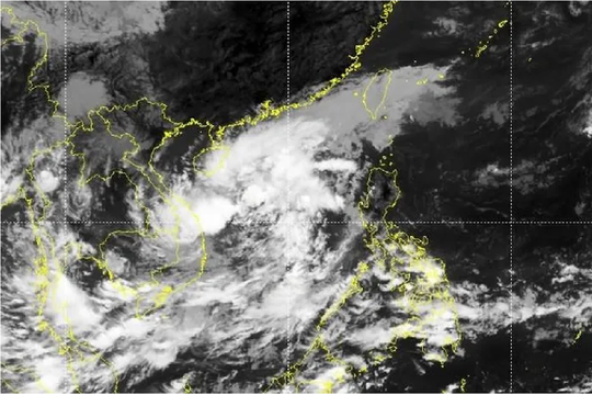 Có thể xuất hiện áp thấp nhiệt đới trong 24 giờ tới trên Biển Đông