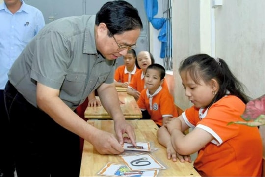 Thủ tướng: Giải quyết rào cản tiếp cận nền giáo dục bình đẳng cho trẻ khuyết tật