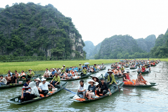 Khai mạc Tuần Du lịch Ninh Bình năm 2024 "Sắc vàng Tam Cốc - Tràng An"