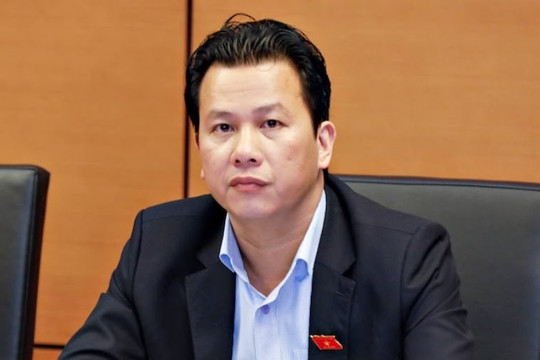 Bộ trưởng Tài nguyên và Môi trường trả lời chất vấn đầu tiên