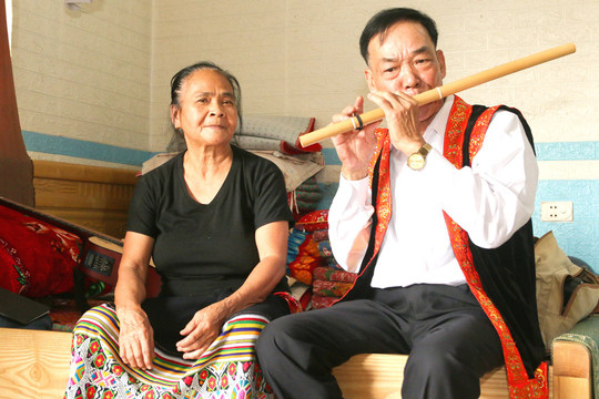 Người 'giữ hồn' nhạc cụ dân tộc