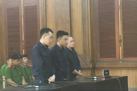 Giấu ma túy trong vỏ kẹo đem bán cho khách