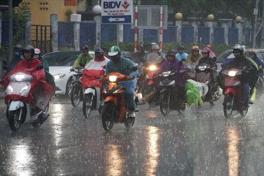 Khu vực Bắc Bộ và Thanh Hóa sẽ có mưa to, đề phòng giông lốc
