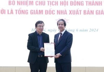 Trao quyết định bổ nhiệm Tổng Giám đốc Nhà Xuất bản Giáo dục Việt Nam