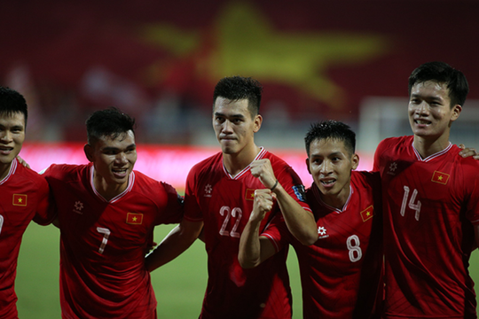 Đánh bại Philippines, tuyển Việt Nam nuôi hy vọng vào vòng loại thứ 3 World Cup 2026
