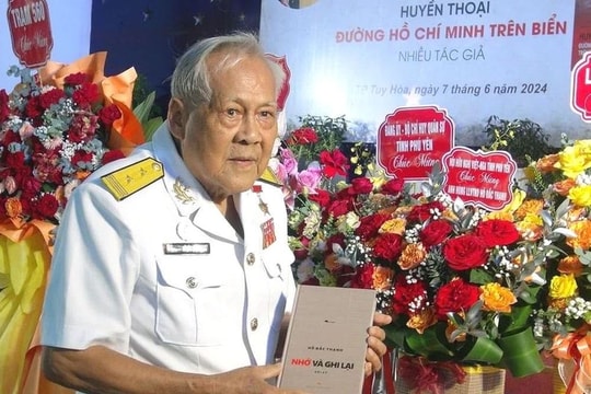 Ra mắt sách về “Huyền thoại đường Hồ Chí Minh trên biển”