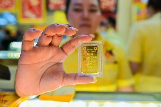 Giá vàng hôm nay 8/6: Nhà đầu tư bán tháo