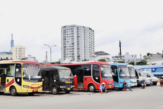 Thủ đô thu hồi 85 giấy phép kinh doanh vận tải