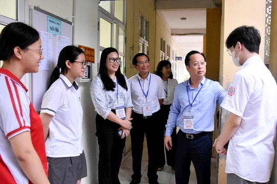 Kết thúc kỳ thi lớp 10 công lập không chuyên Hà Nội