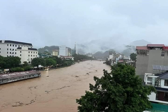 Hà Giang: Mưa lũ làm 2 người chết, nhiều nơi chia cắt