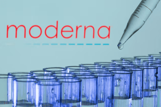 Thử nghiệm vaccine kết hợp COVID/cúm của Moderna vượt trội so với mũi tiêm riêng biệt