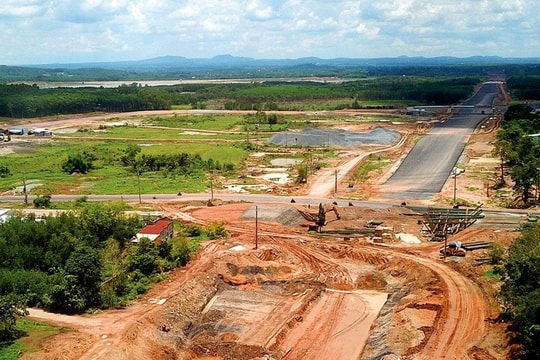 Tháo gỡ vướng mắc tại Dự án Đường cao tốc Biên Hòa - Vũng Tàu để chạy đua về đích