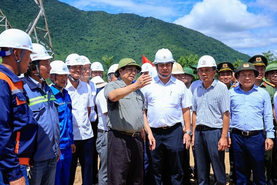 Thủ tướng biểu dương đơn vị thi công đường dây 500 kV mạch 3
