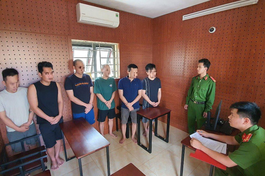 Ép "con nợ" không đúng cách, bị công an tạm giữ