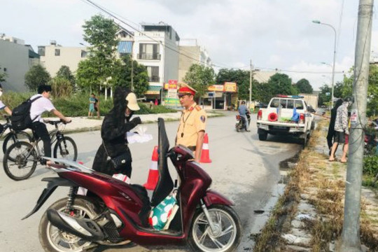 Kiểm tra, xử lý 1.582 trường hợp vi phạm về giao thông