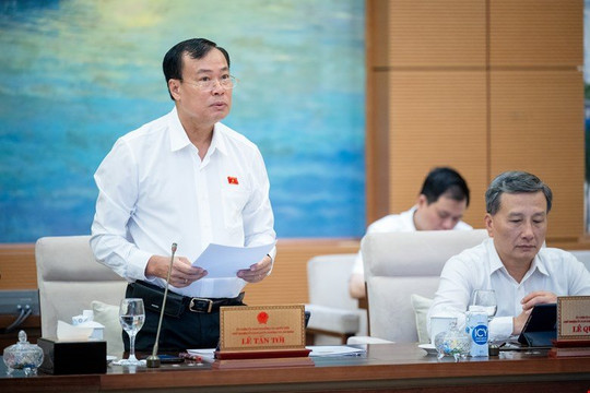 Bổ sung quy định xe chở học sinh, trẻ em mầm non phải có thiết bị ghi nhận hình ảnh