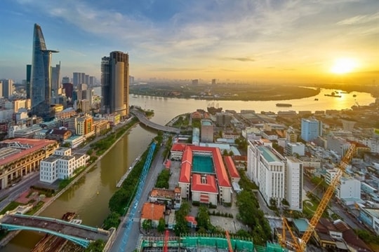 UOB: GDP của Việt Nam năm 2024 có thể đạt 6%
