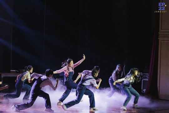 Học sinh chuyên Ams ra mắt chương trình nhạc kịch đặc biệt năm 2024