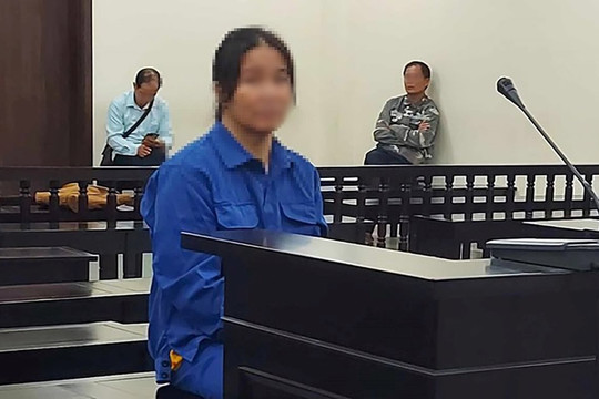 Bị lừa hàng trăm triệu vì nhờ "cô đồng"...giải hạn