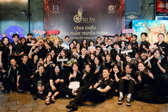 Sinh viên truyền thông mang phim ra rạp công chiếu