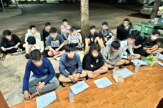 Ngăn chặn 17 thanh niên giải quyết mâu thuẫn bằng hung khí