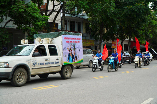 Lạng Sơn: Ra quân tuyên truyền phòng, chống bạo lực gia đình