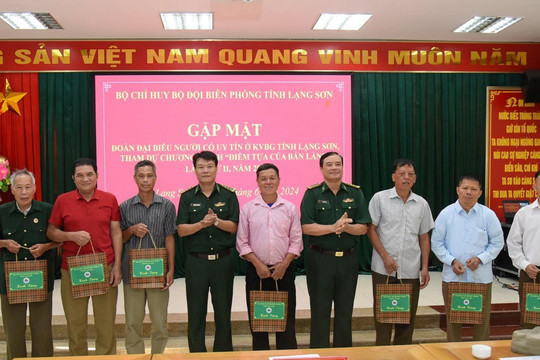 Gặp mặt đại biểu tham dự chương trình “Điểm tựa của bản làng”