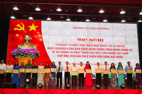 Quán triệt, triển khai toàn diện, đồng bộ Nghị quyết 33-NQ/TƯ của Ban Chấp hành Trung ương