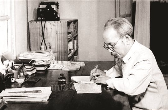Tư tưởng Hồ Chí Minh về đạo đức người làm báo cách mạng